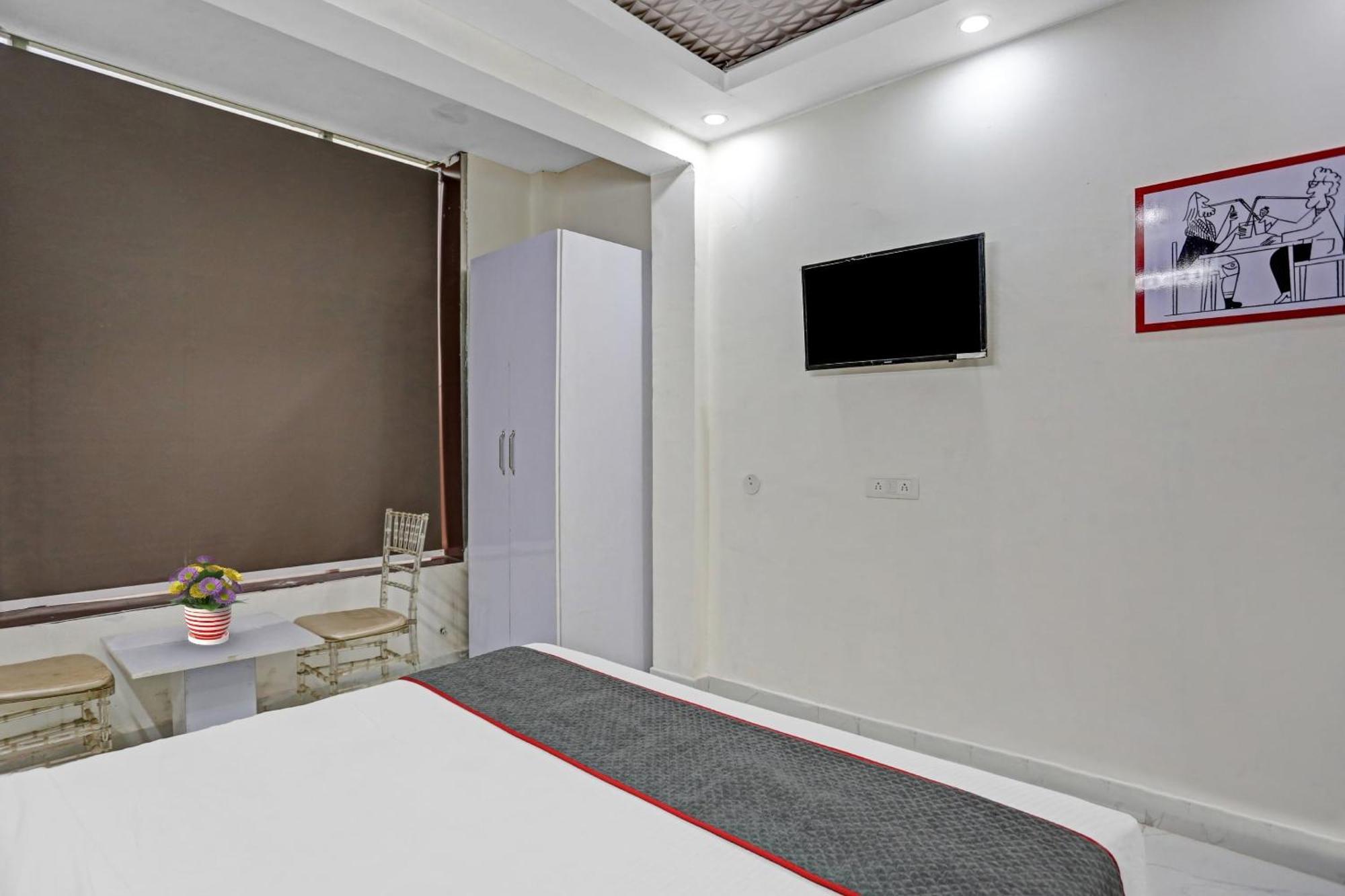Hotel O Heritage Inn Noida Buitenkant foto